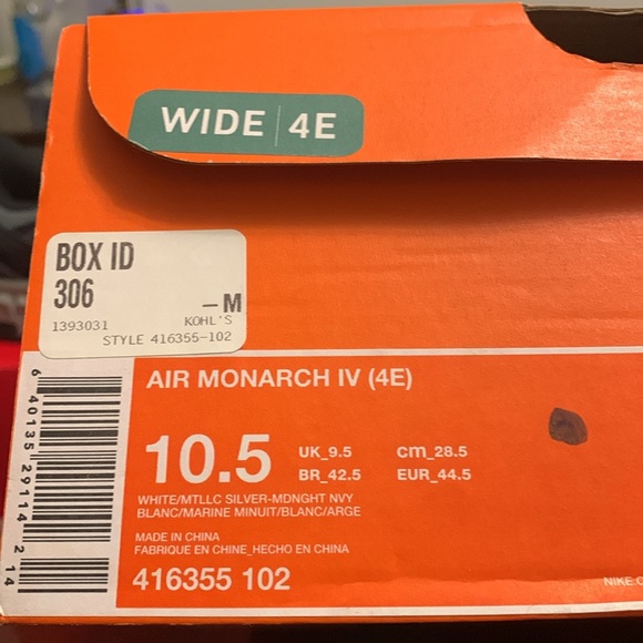 NIB Men’s Nike Air Monarch IV Sneakers. Size 10.5W - Picture 9 of 10